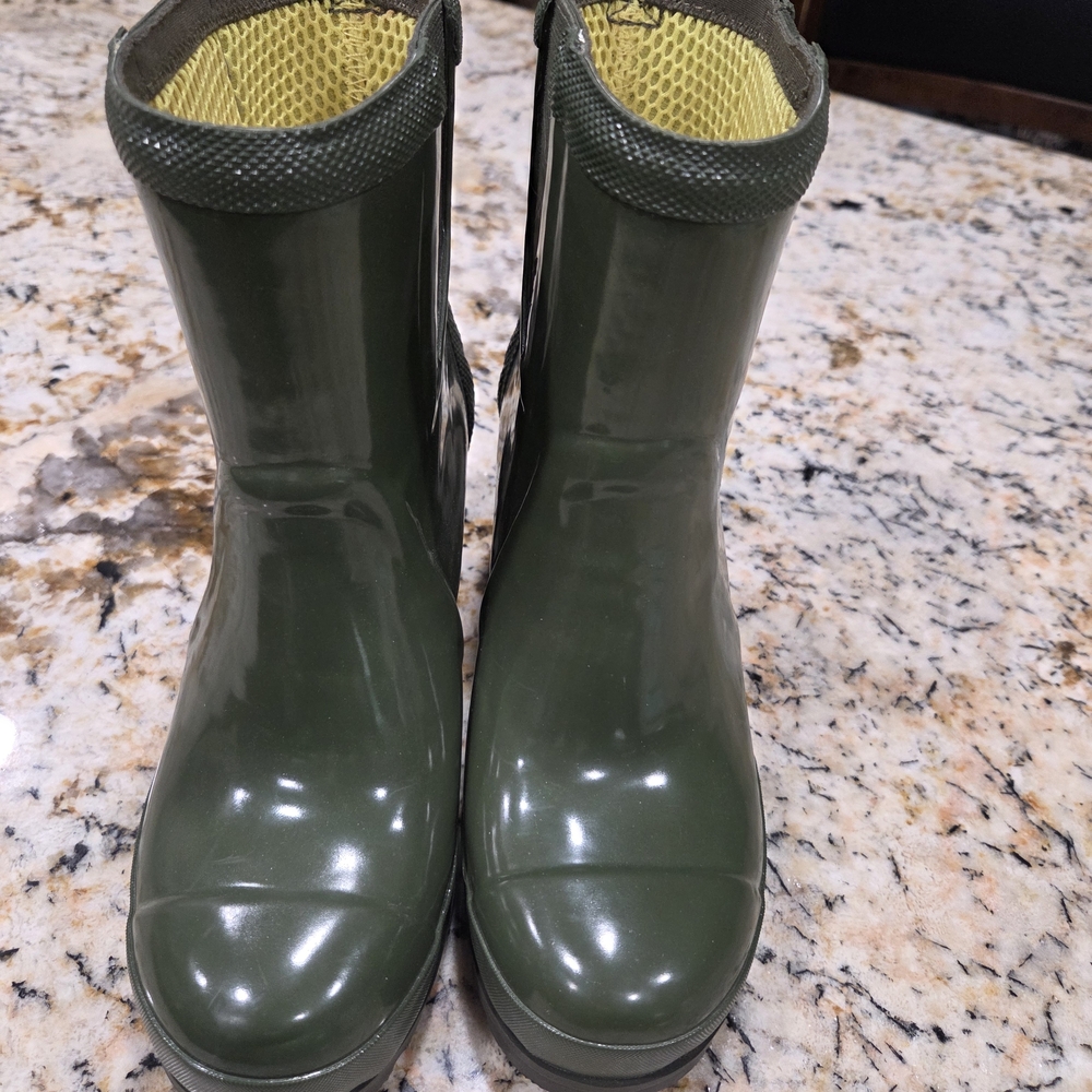 NWT Sorel Joan Rain Chelsea Ankle Bootie Rubber Wedge Boots Size 6 - Picture 2 of 9